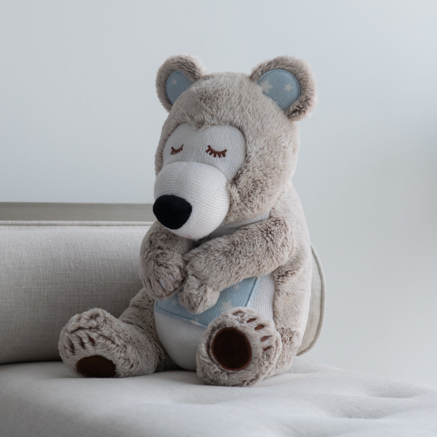 Magnolia The Bear